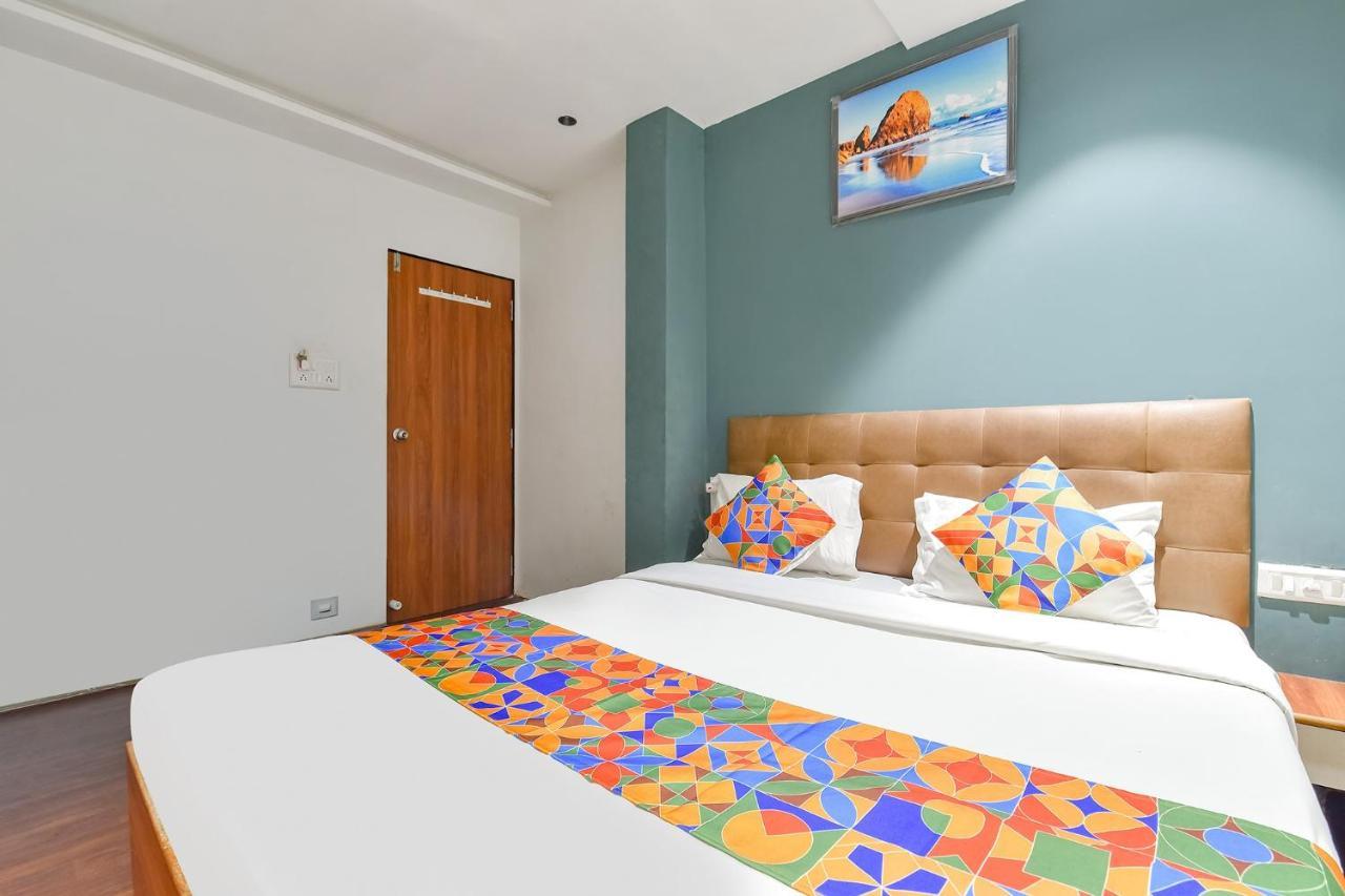 Fabhotel Nidhivan, Udhna Junction Surat Exterior photo